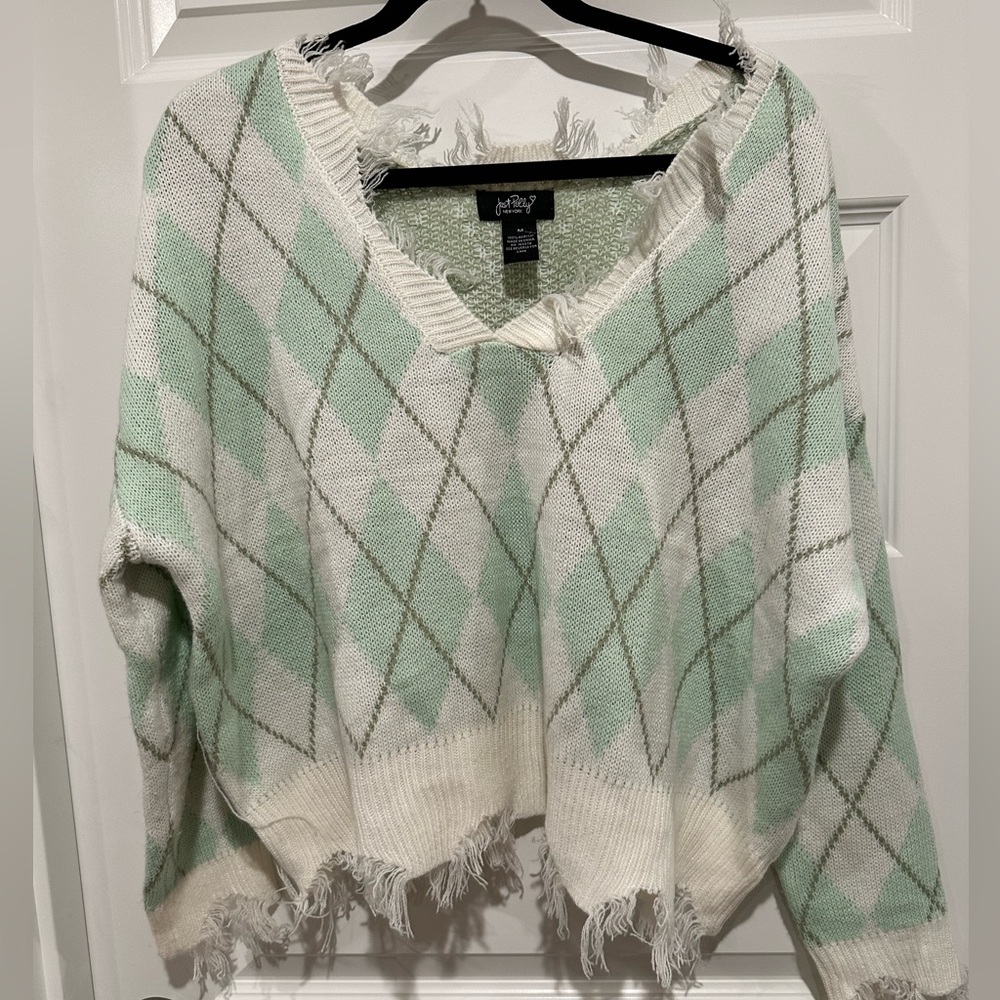 Just Polly Cropped Distressed Sweater‎ - EUC